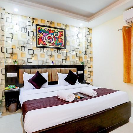 Hotel Luxury Global New Delhi Ngoại thất bức ảnh