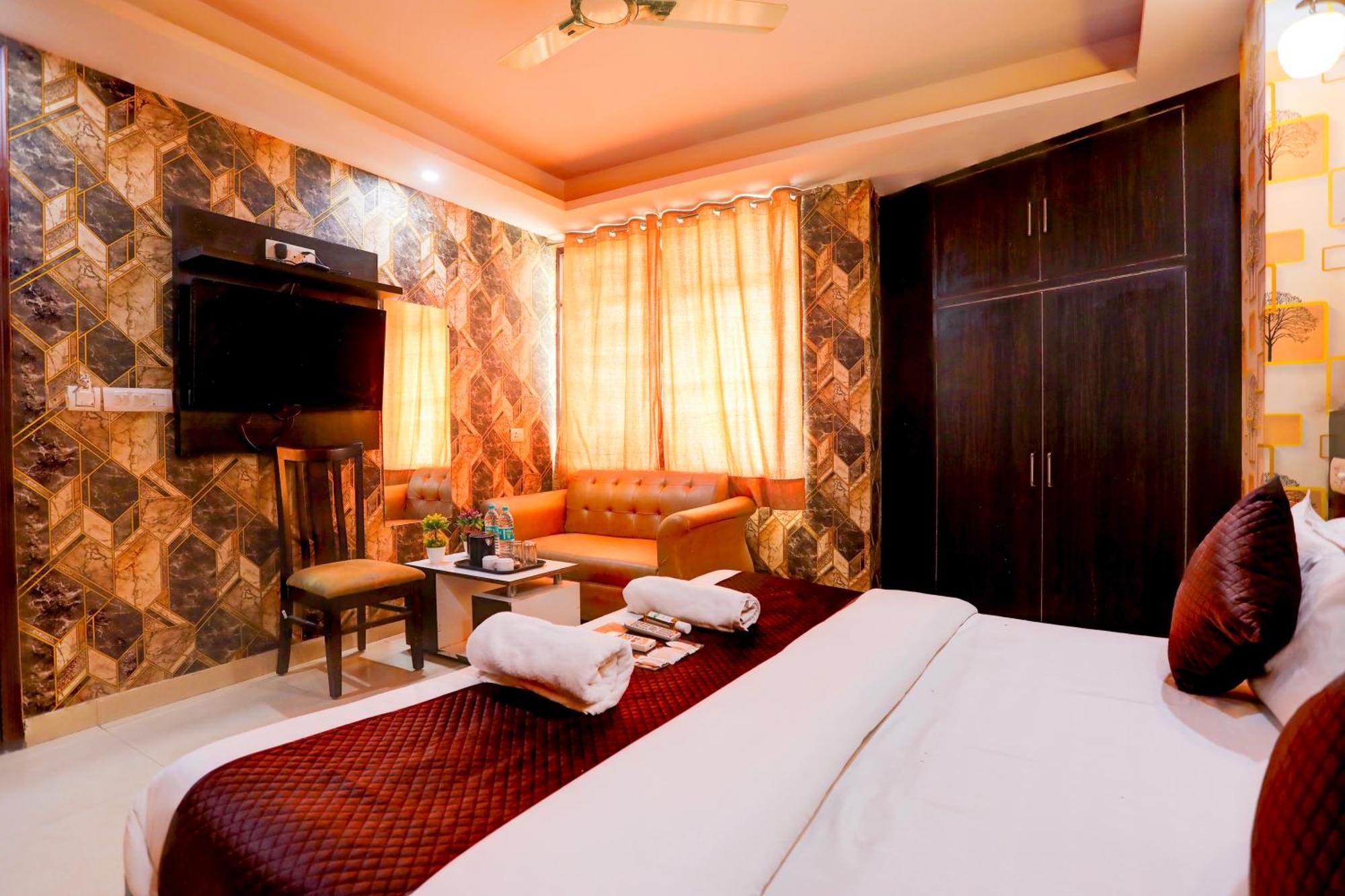 Hotel Luxury Global New Delhi Ngoại thất bức ảnh