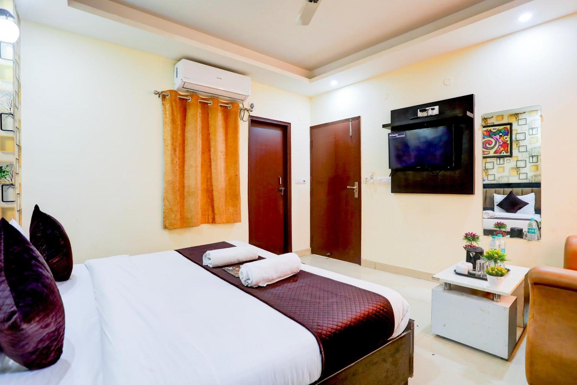 Hotel Luxury Global New Delhi Ngoại thất bức ảnh